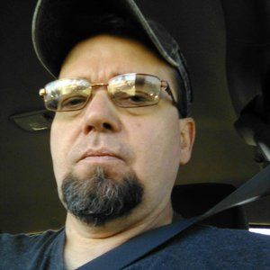 Meet your Posher, Tom